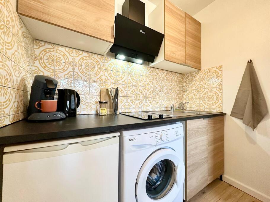 Le Clemenceau - Parking Prive - Fibre & Clim Apartment Mont-de-Marsan Bagian luar foto